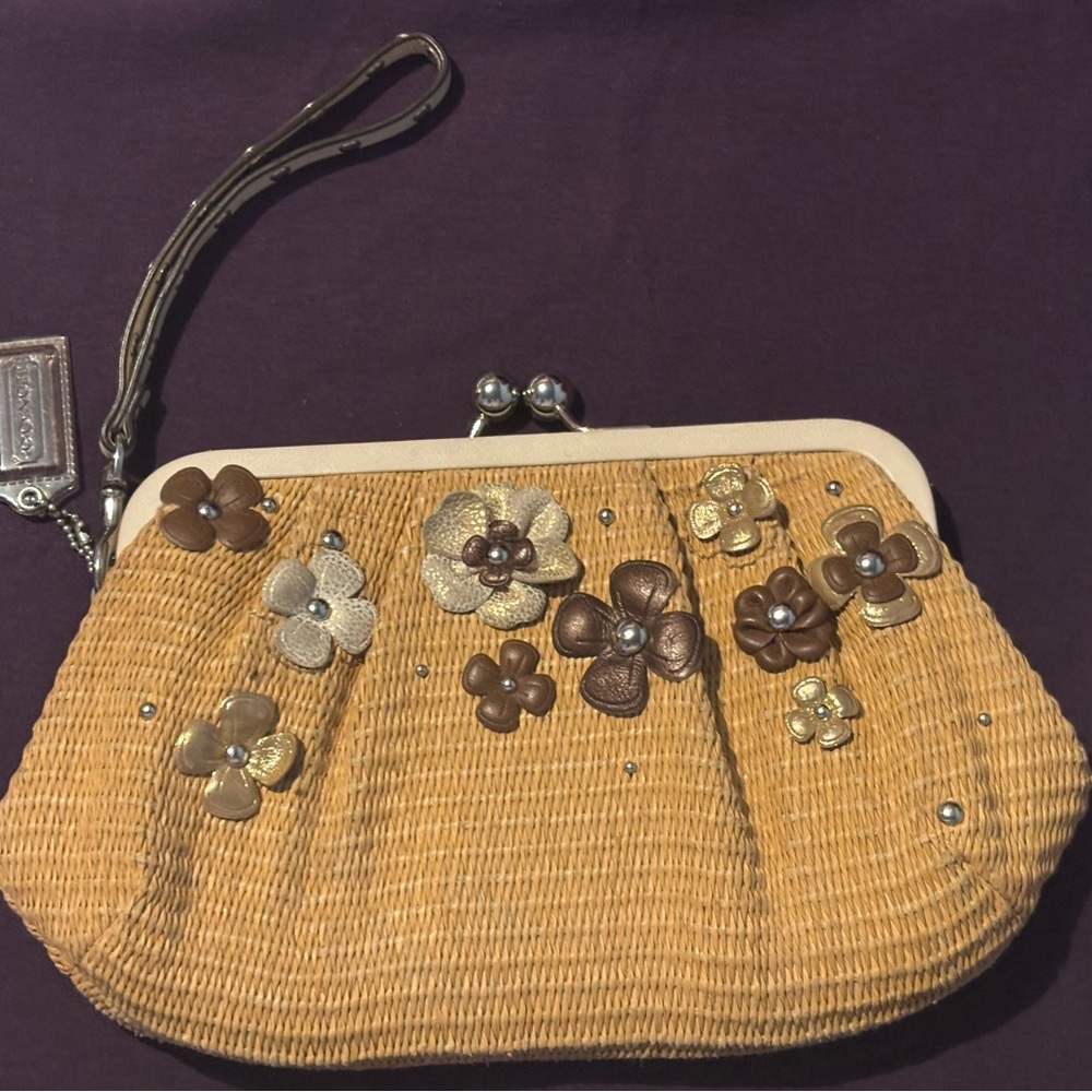 Coach Natalie limited edition tea rose floral kiss lock clutch